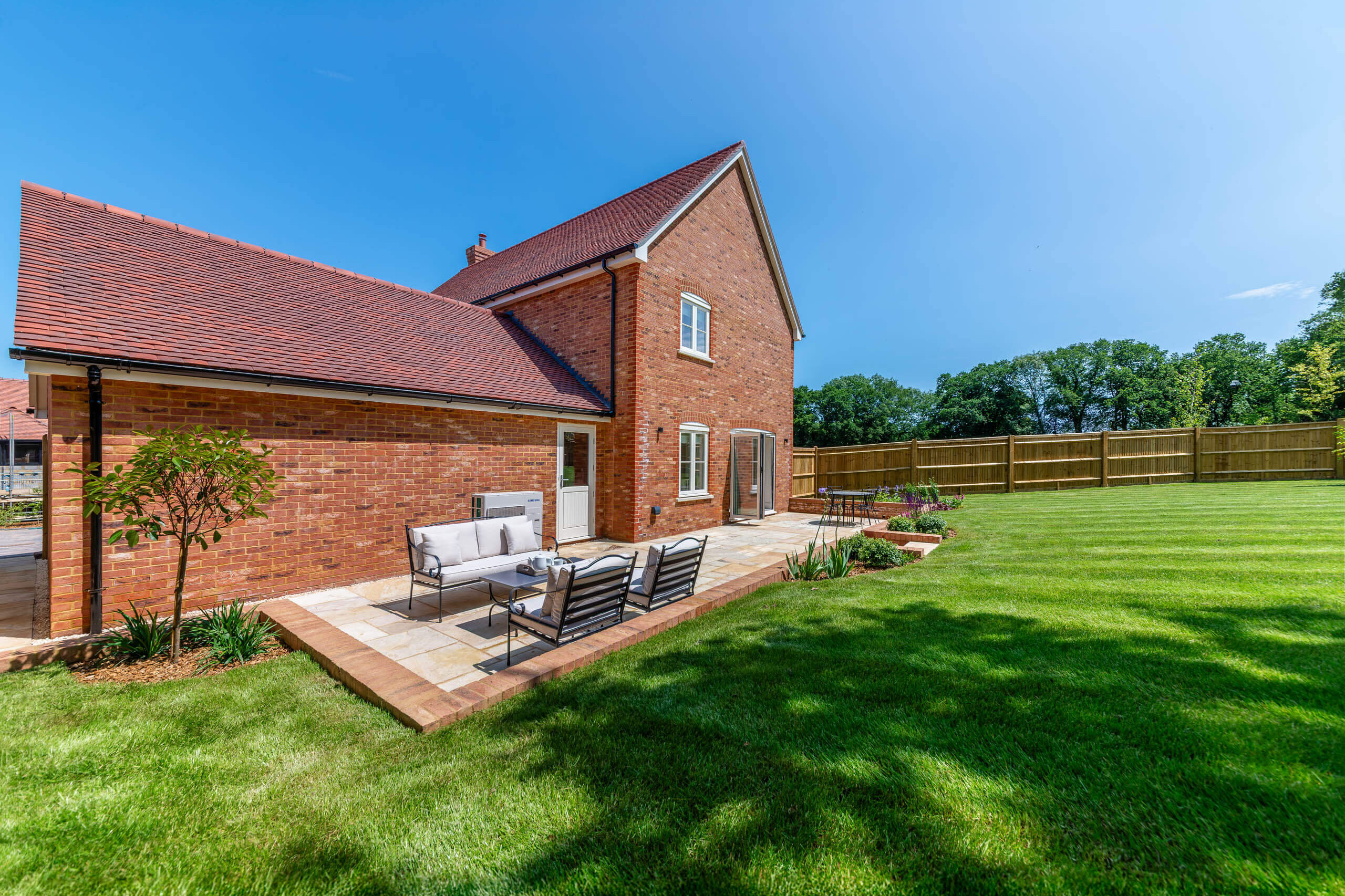 remmus designer homes barnfield shaw external photo