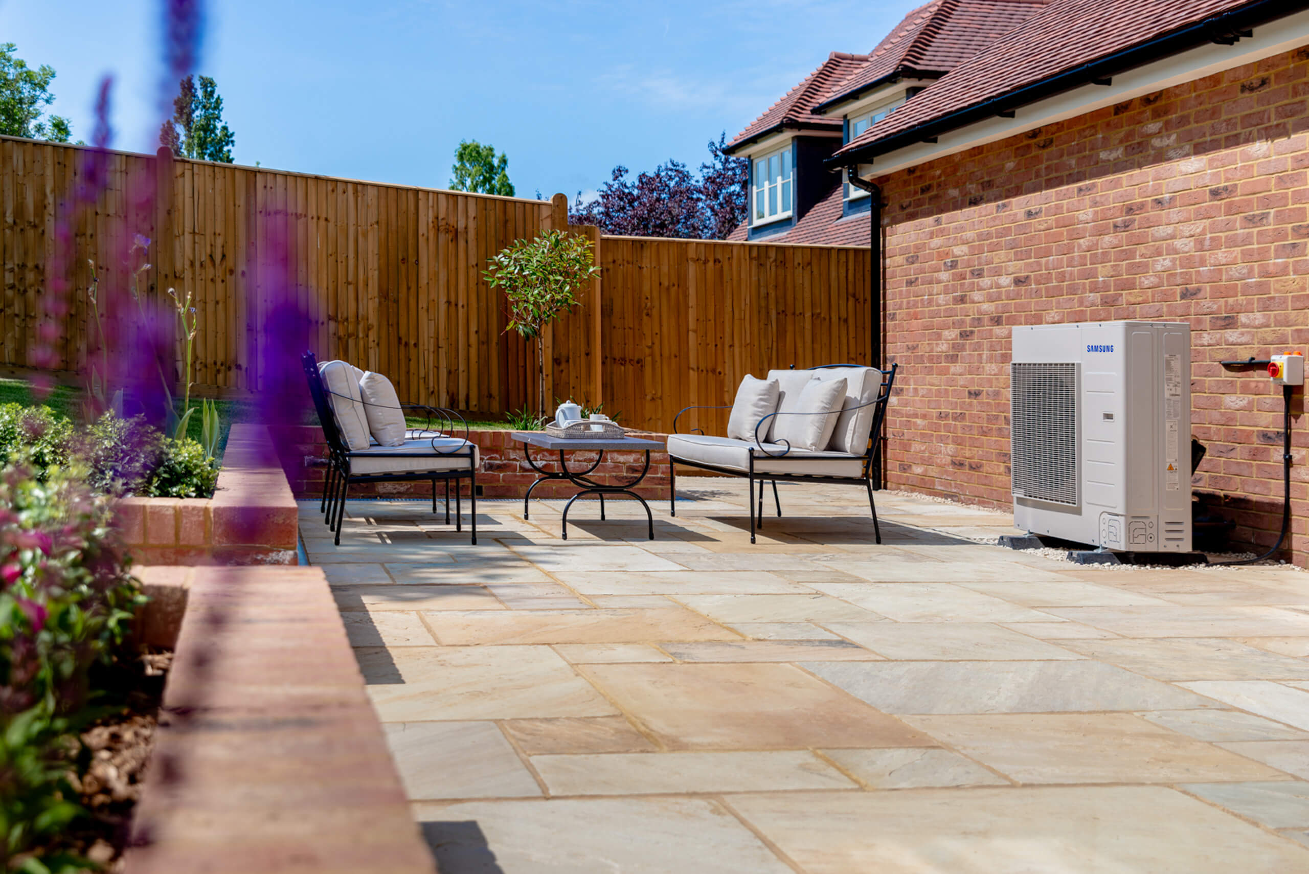 remmus-designer-homes-barnfield-shaw-air-source-heat-pump-2